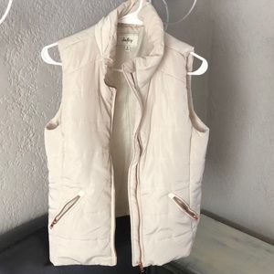 Day trip cozy vest